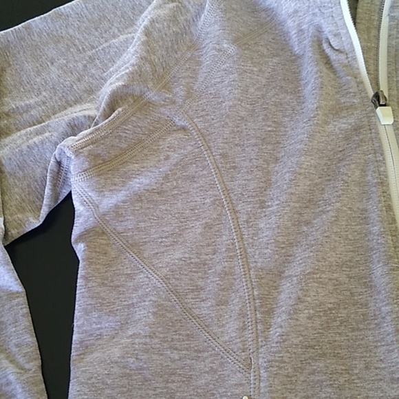 Eddie Bauer Women’s Size M Hoodie with collar and hood tan and cream - Picture 7 of 16